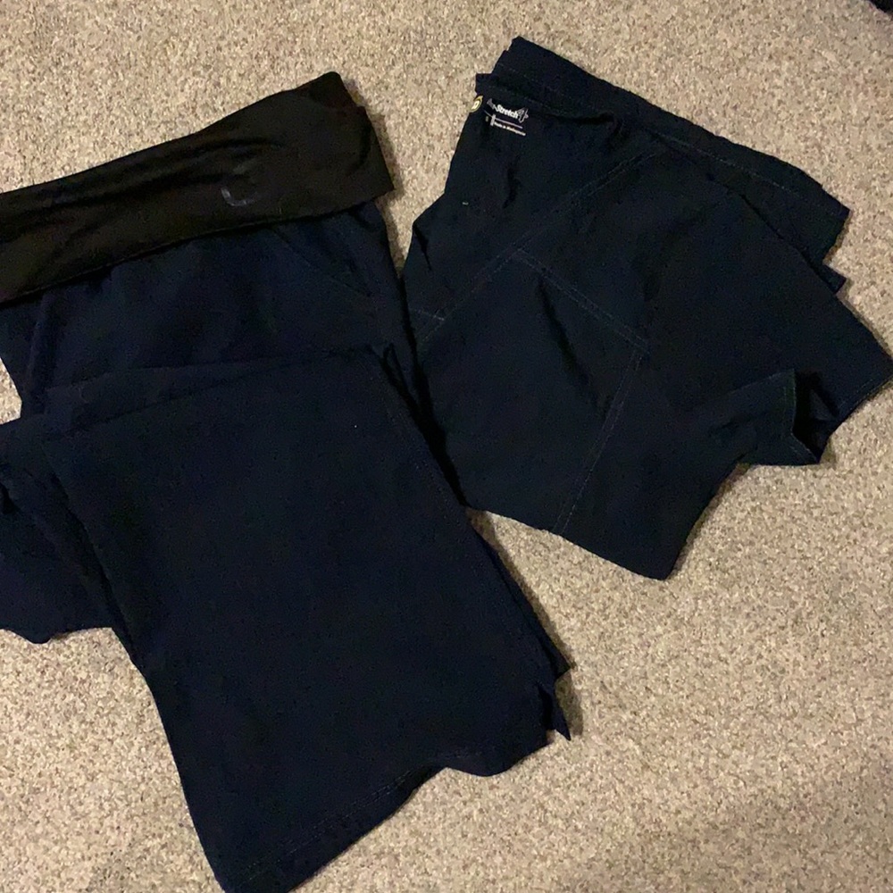Navy Blue Four Stretch scrub set. Size small.